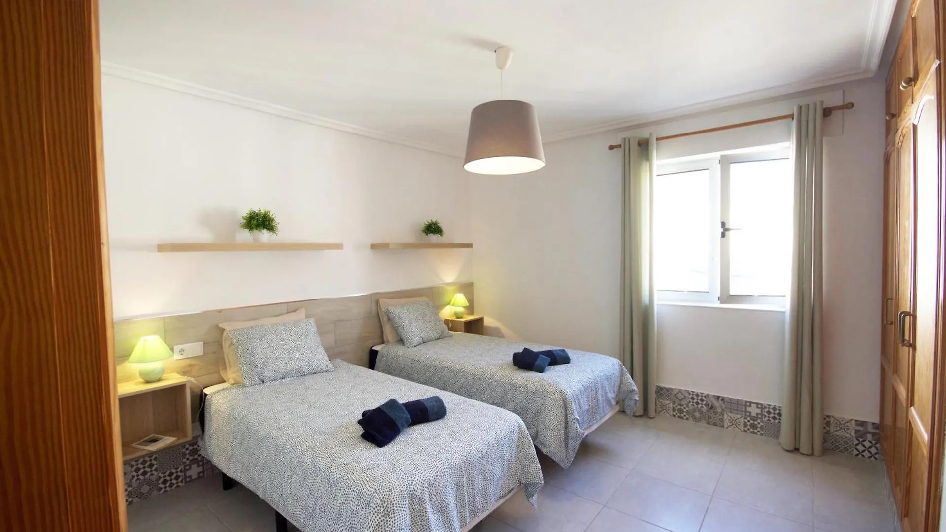 Apartamentos Las Majoreras 1 Y 2 Dormitorios 0*,  Spain