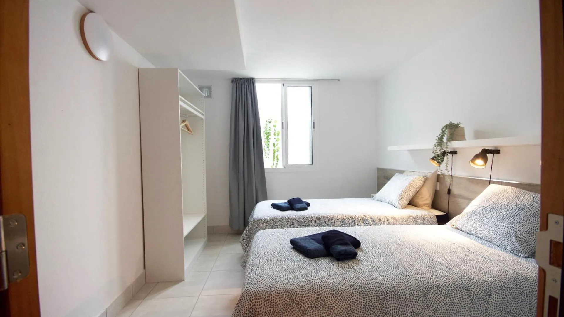 Apartamentos Las Majoreras 1 Y 2 Dormitorios 0*,